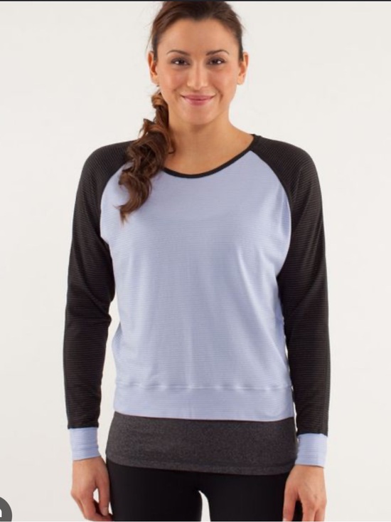 lululemon athletica Tops - lululemon athletica Techni-Cool Long sleeve - lilac & blk